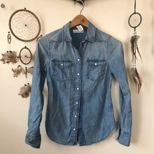 Pearl snap chambray denim button up